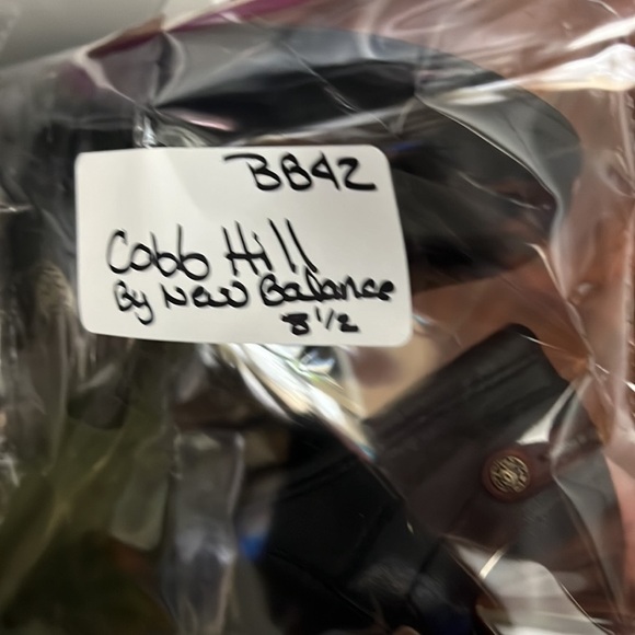 Cobb Hill by New Balance black leather heeled booties - Picture 11 of 11